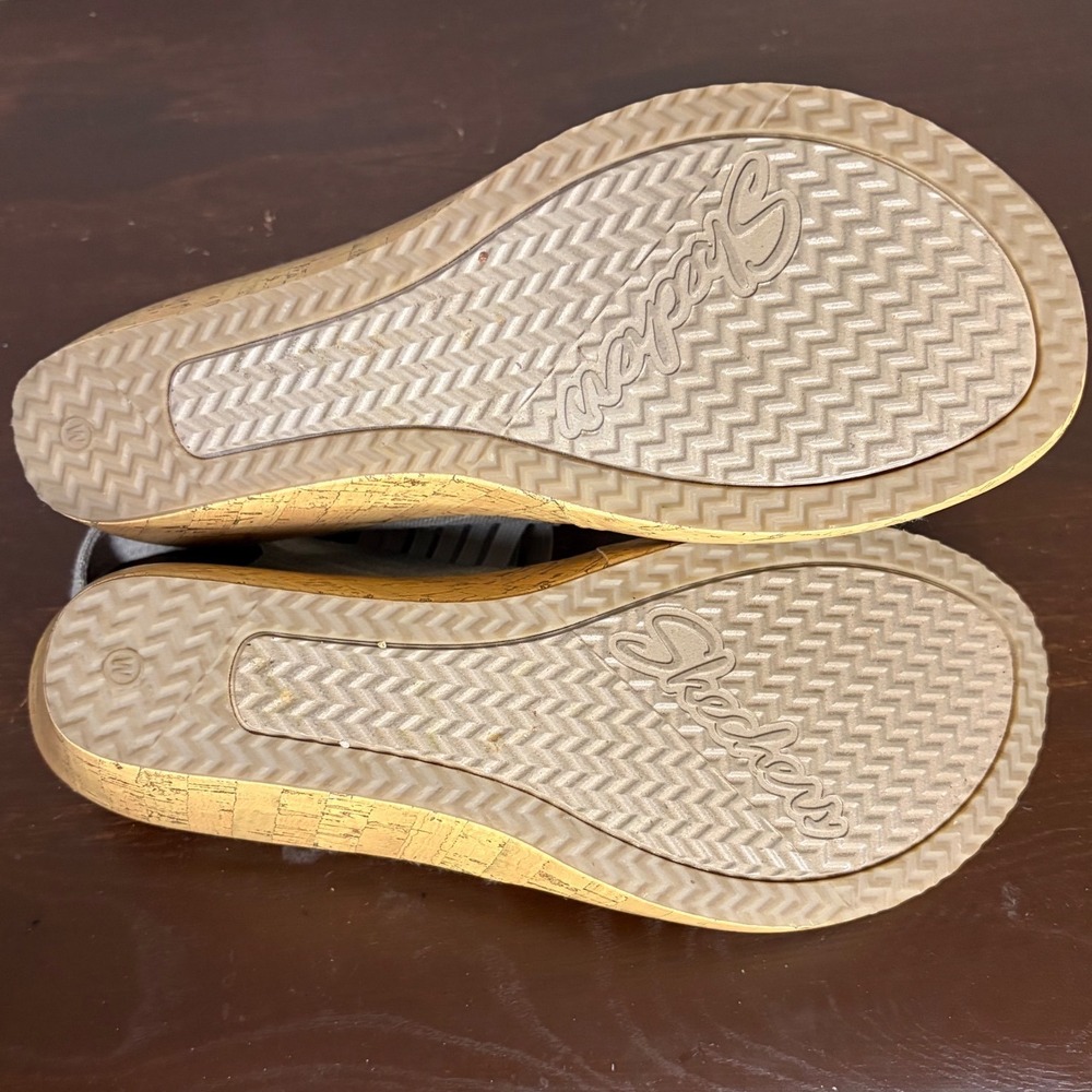 NWOT Skechers Wedge Sandals Cork Footbed Gray Silver‎ Straps Size 9.5W - Picture 6 of 10